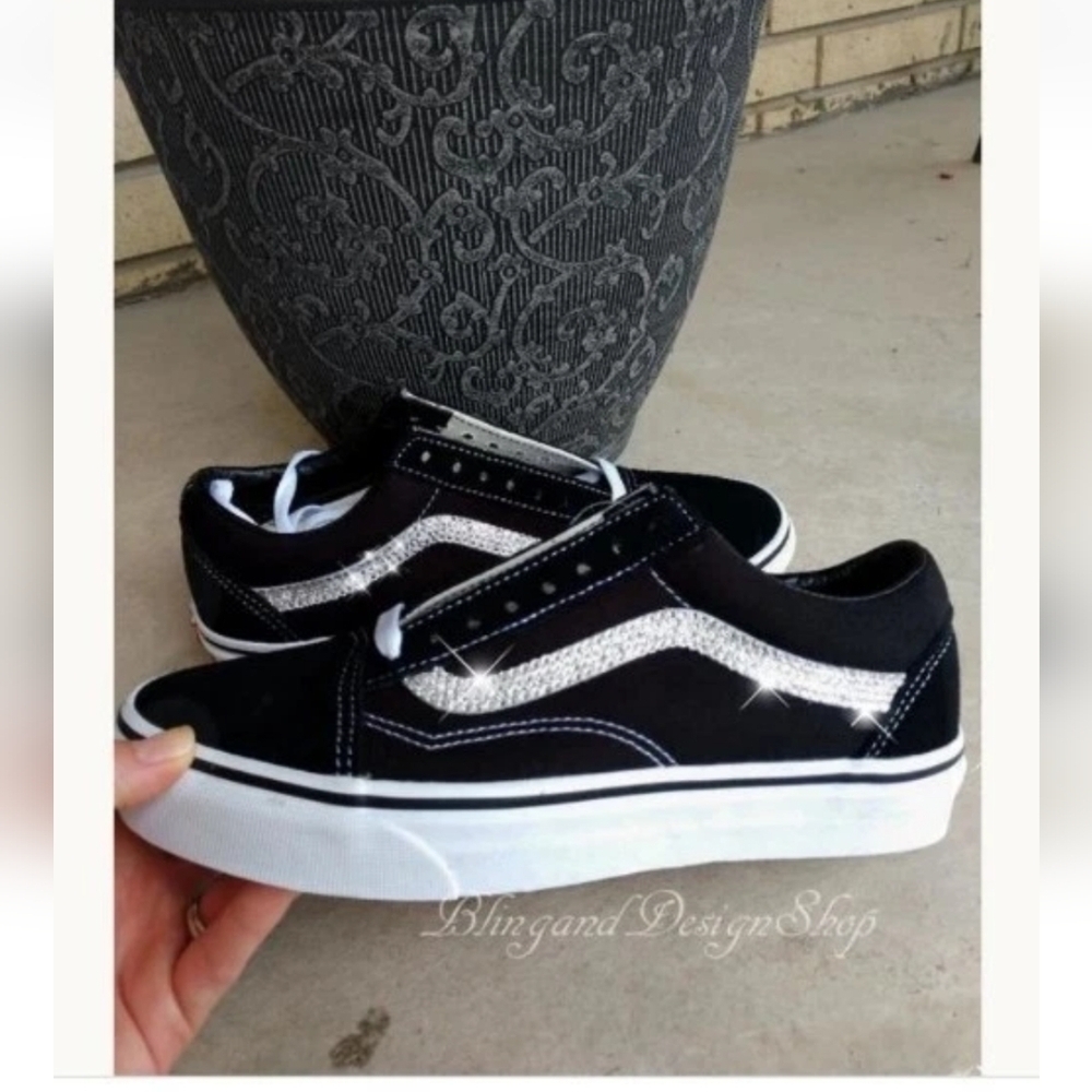 Bling Womens Vans Old Skool Black White Shoes Customized with Swarovski Crystals - Picture 2 of 5